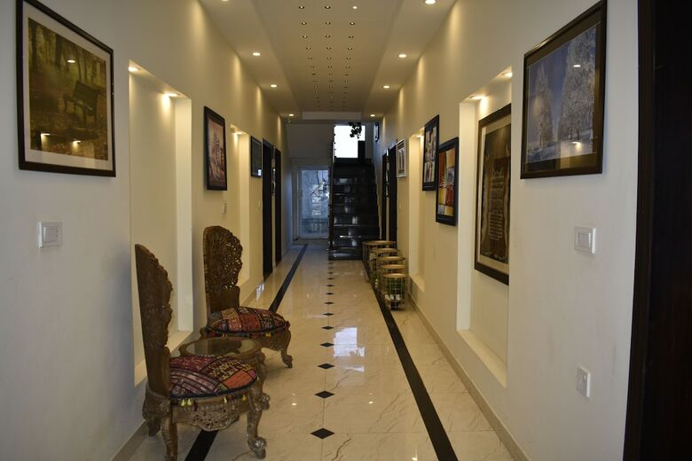 Hotel 62 Hill's Luxury Rooms