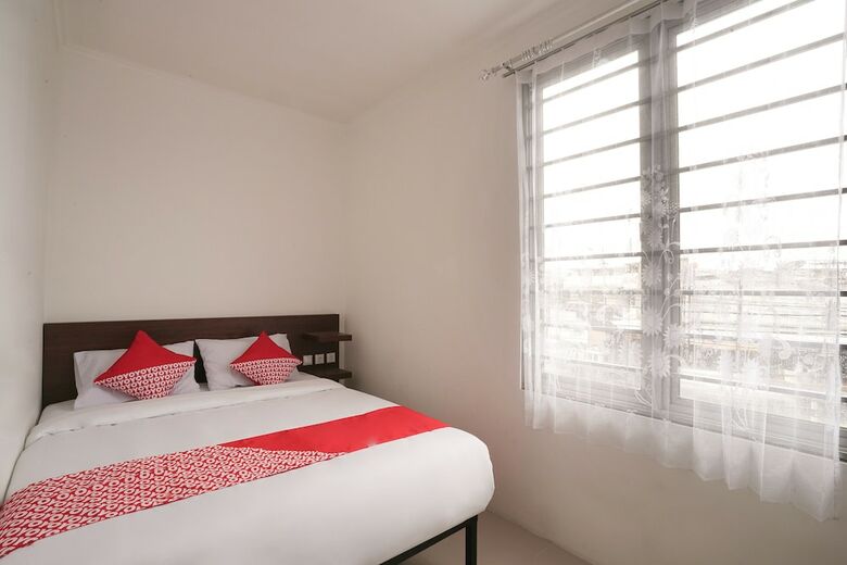Hotel Oyo 2183 Cibeureum Residence