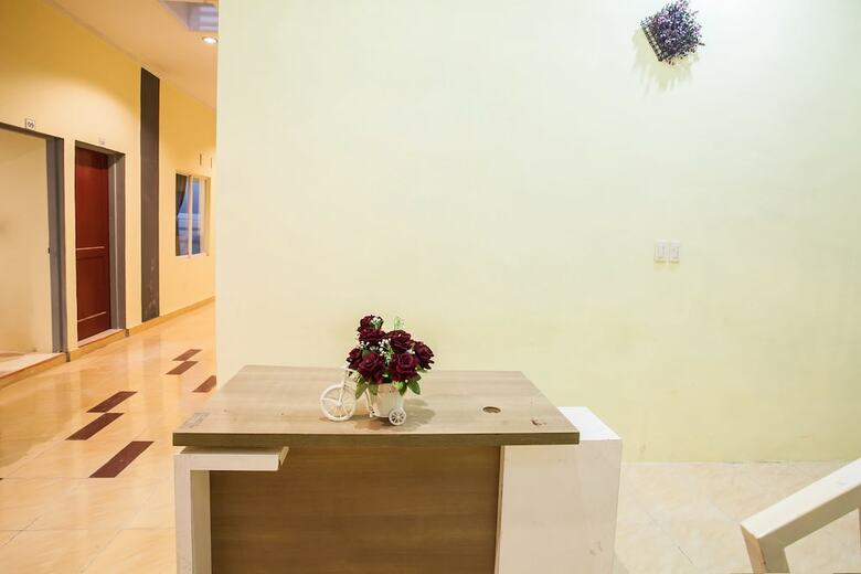Hostal Oyo 990 Stadion Residence Syariah