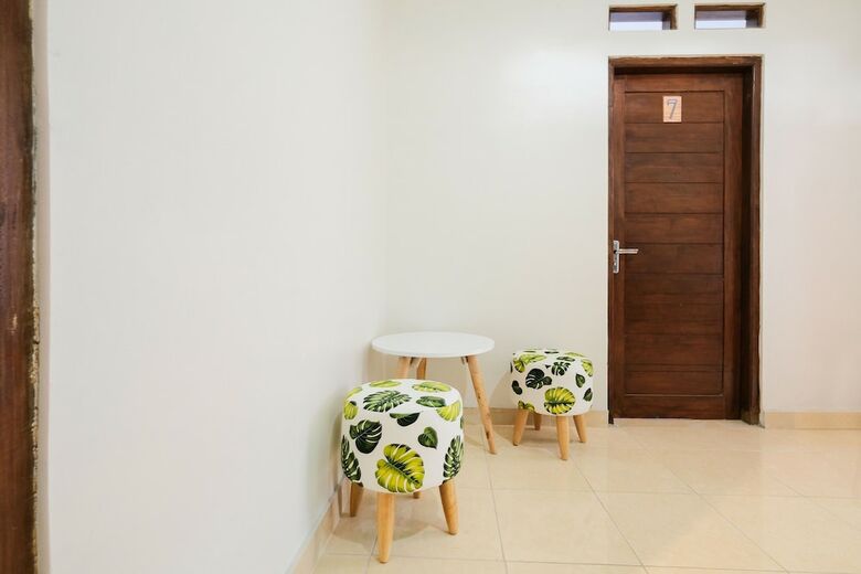 Hotel Oyo 2118 Fh Stay