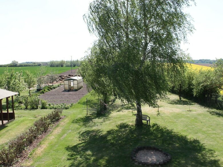 Beautiful Farmhouse Flat With Garden