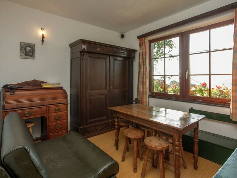Friendly And Rustic Family Home With Fireplace And Panoramic Views