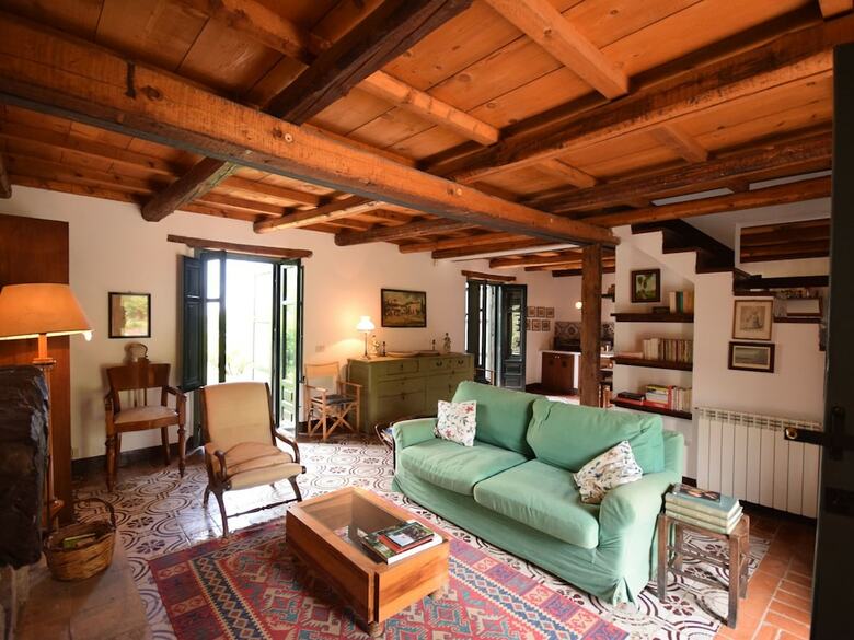 Cozy Holiday Home In Collesano With Pool