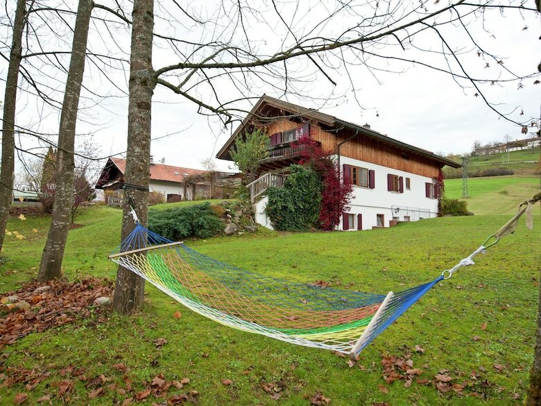 Alluring Apartment In Bad-kohlgrub With Private Garden