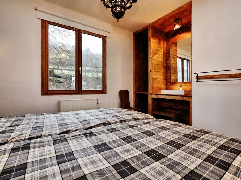 Cozy Chalet In Trois Ponts With Garden