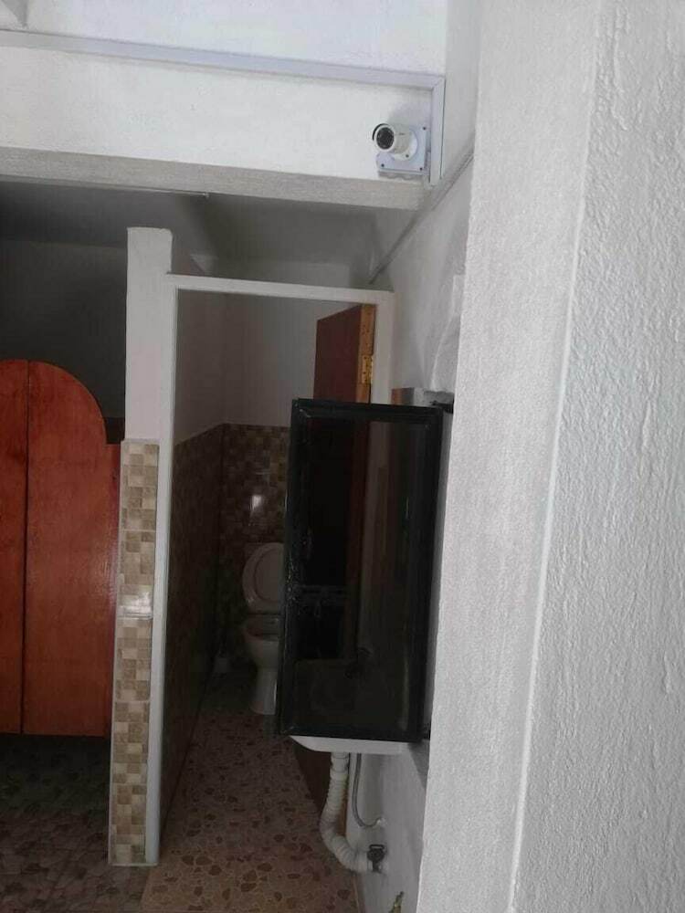 Hostal Guest House Hotel Chrisna