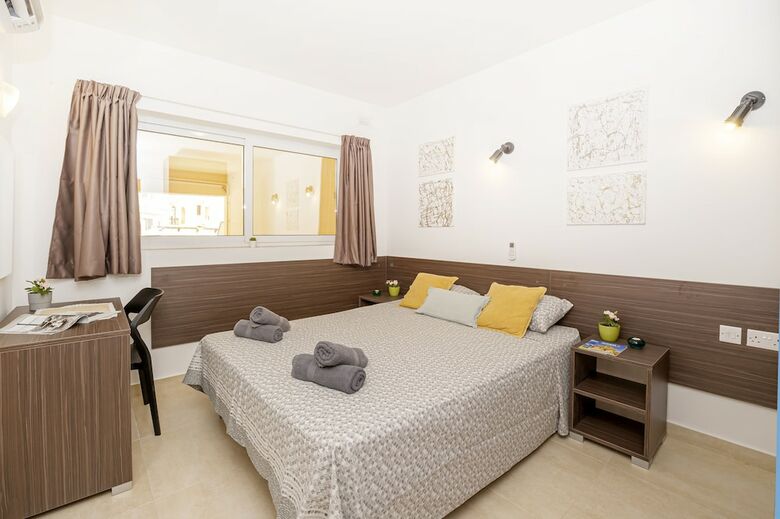Apartamentos Summer Breeze Maisonette With Terrace