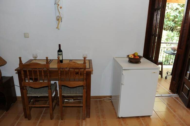 Apartamentos Comfy Studio With Yard 100m To The Beach