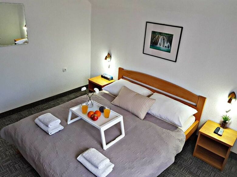 Hotel Guest House Kova?evi?
