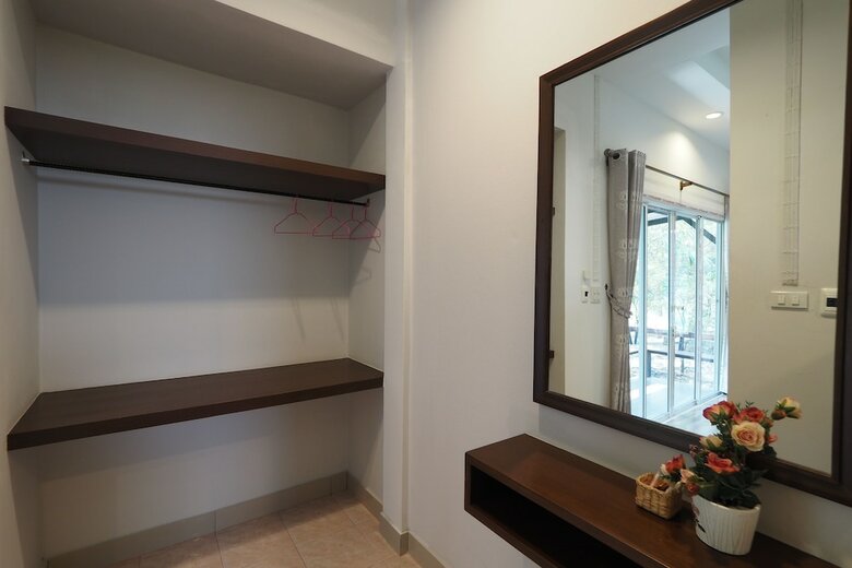Hotel Oyo 733 T Resort