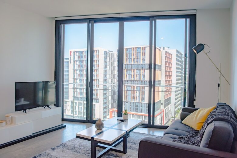 Airtrip Apartment On Tribune St
