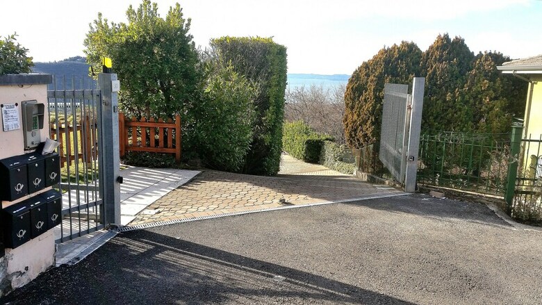 Apartment Montegolo Four With Pool And Lake View