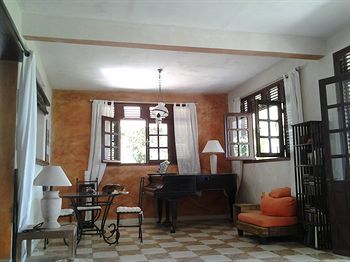 Hostal Villa Galerie
