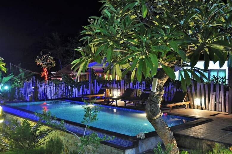 Bed & Breakfast Bakung Cozy Cottage