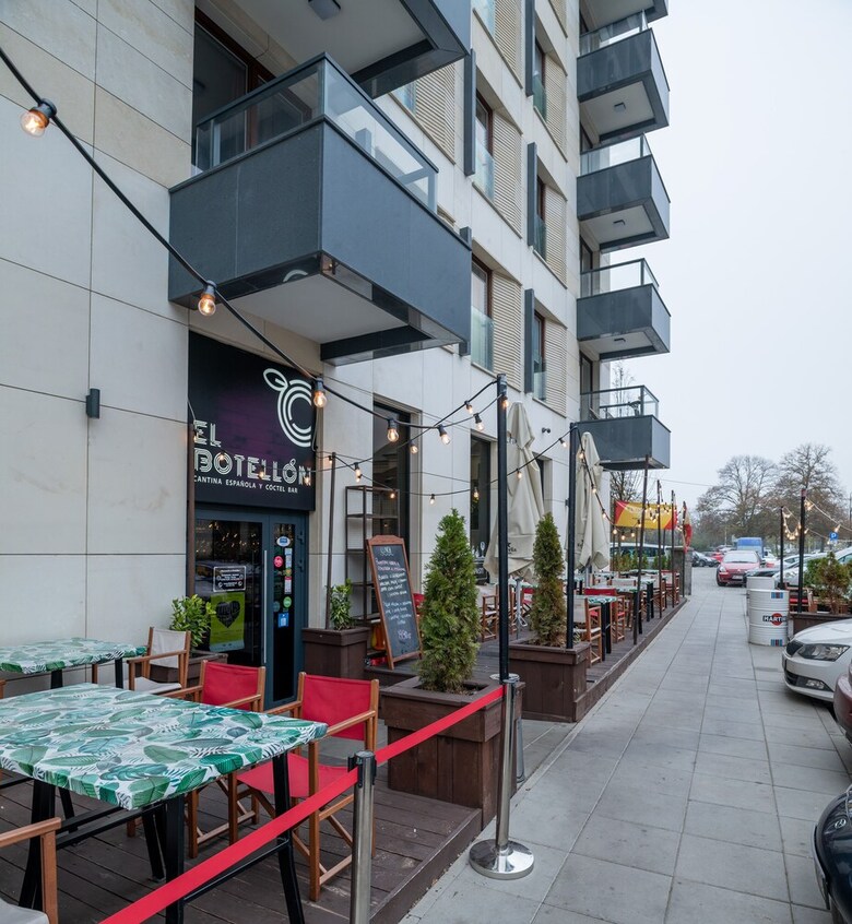 P&o Apartments Solec 15