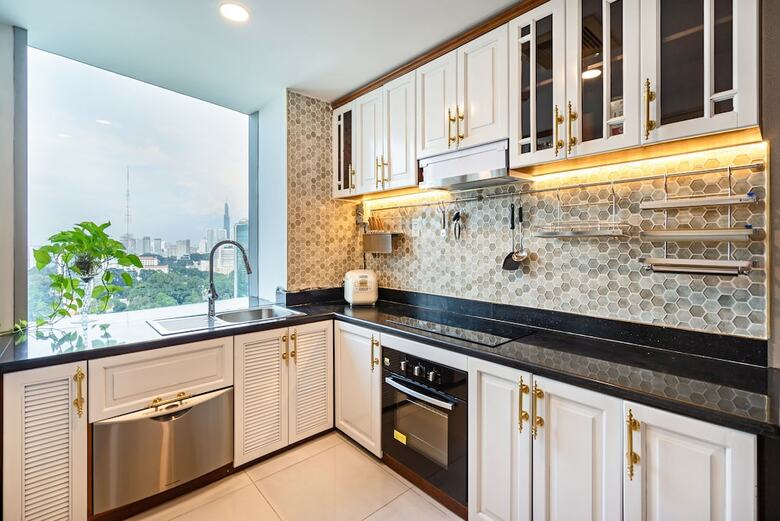 Bed & Breakfast Saigon Suites Collection By Idg In D1