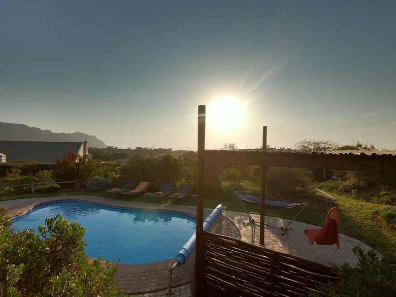 Hotel Wind-rose Guest House