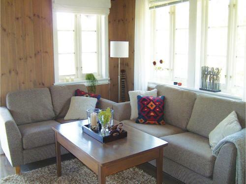 Holiday Home �mli Hillestadheia