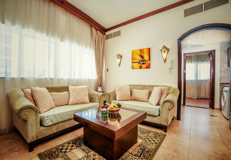 Aparthotel First Central Hotel Suites