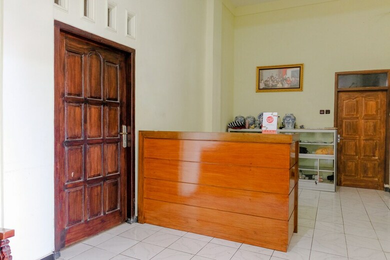 Hostal Griya Kinanthi Family