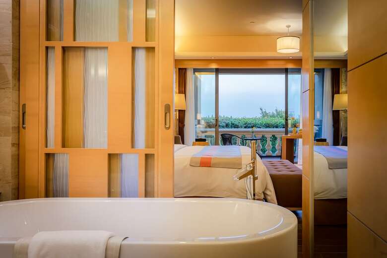 Hotel Yourworld International Conference Center