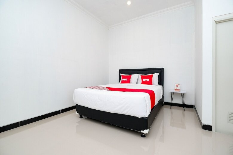 Hotel Oyo 1611 Four D'home