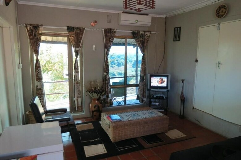 Posada Mount Hermon Safari Cottages