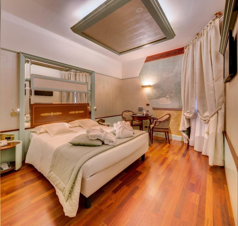 Hotel Antares Rubens