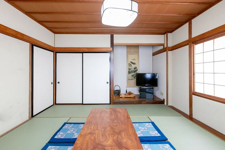 Hotel Oyo Ryokan Villa Idumoya