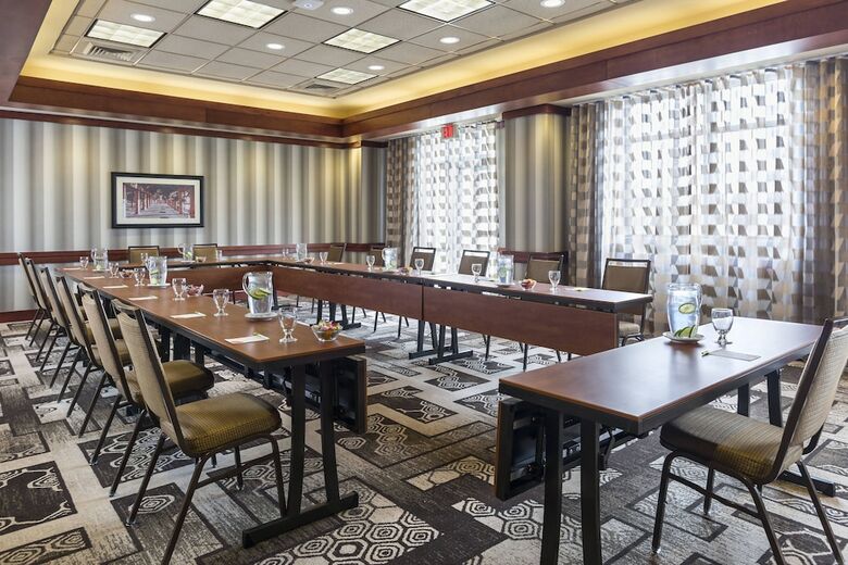 Hotel Courtyard By Marriott Boston Natick