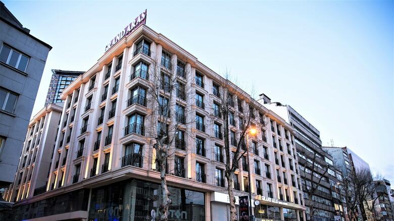 Grand Aras Hotel & Suites