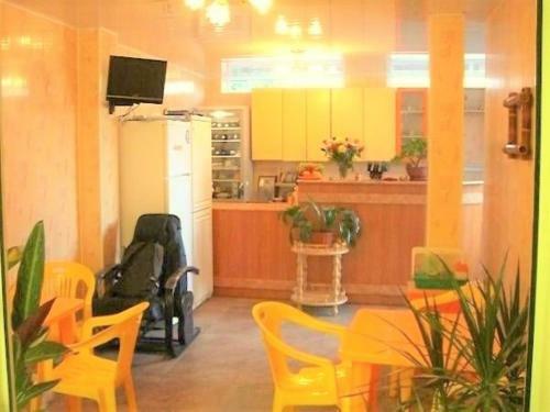 Hostal Oranzhevoye Nebo Guest House
