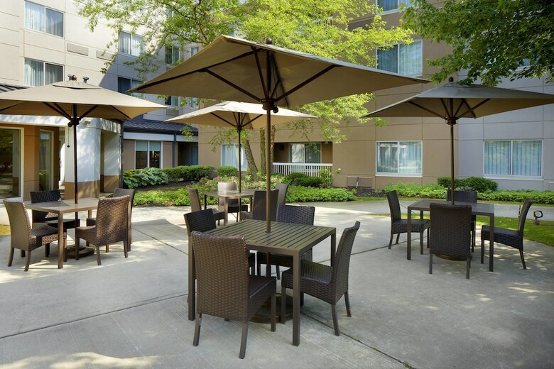 Hotel Courtyard By Marriott Edison Woodbridge