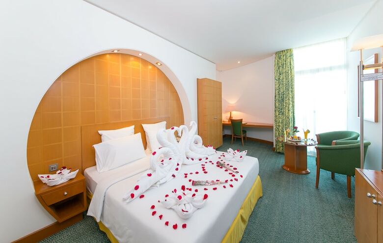 Mercure Grand Jebel Hafeet Al Ain Hotel