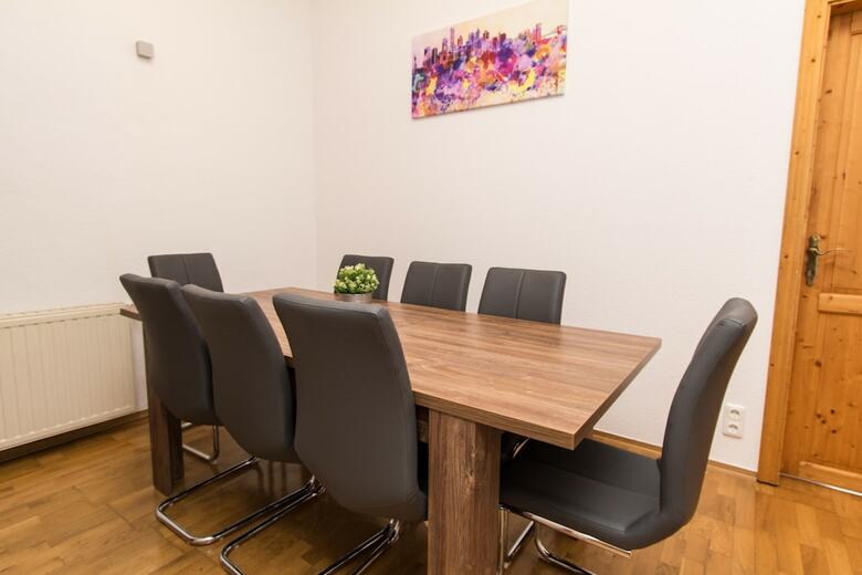 Checkvienna - Apartment Familienplatz
