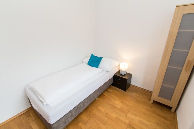 Checkvienna - Apartment Familienplatz