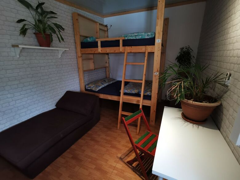 Hostal La Ventana Azul Hostel