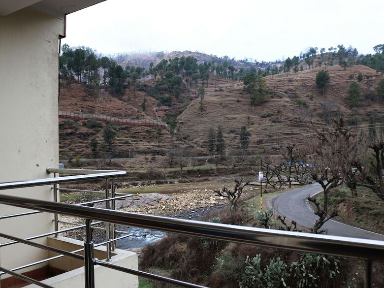 Hotel Shivalik River Retreat