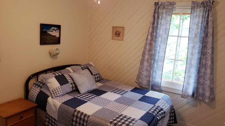 Hotel Miners Bay Lodge