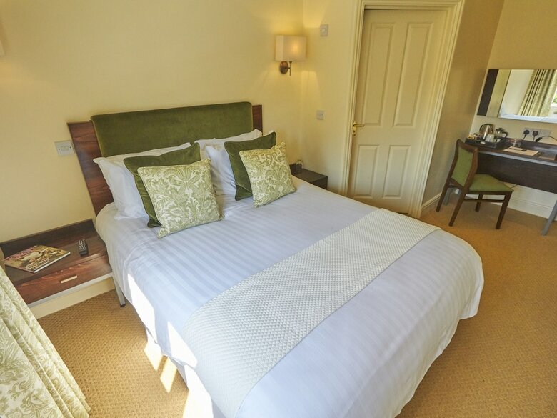 Bed & Breakfast The Cadogan Arms
