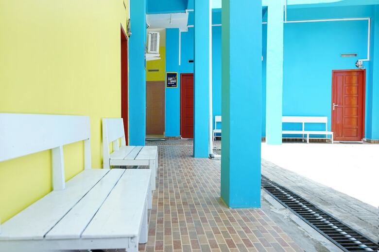 Hotel Spot On 2577 Pondok Garasi