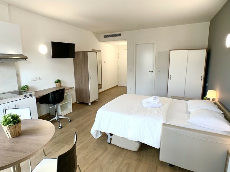 Apartamentos Cozy Studio. Open Space. Business / Leisure