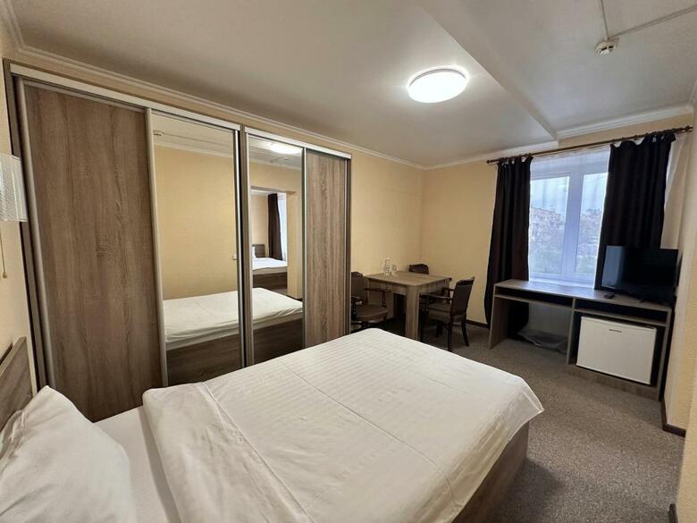 Hotel Yavir