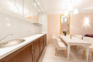 Hotel Harmony Suites 8 & 9