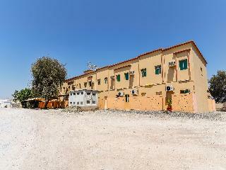 Oyo 181 Royal Plaza Residence