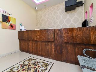 Oyo 181 Royal Plaza Residence