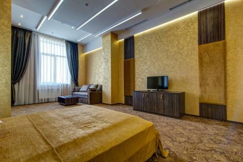 Khan-chinar Hotel