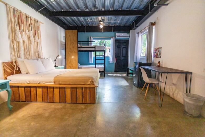 Hotel Selina Santa Teresa North