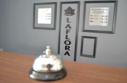 Apartamento La Flora House Hotel