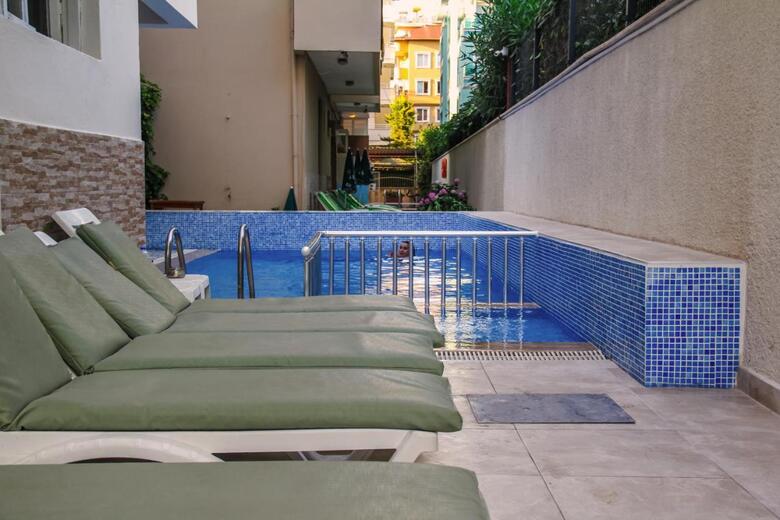 Aysev Hotel